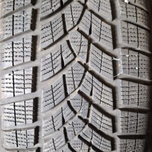 235 55 19 105V GOODYEAR KIŞ